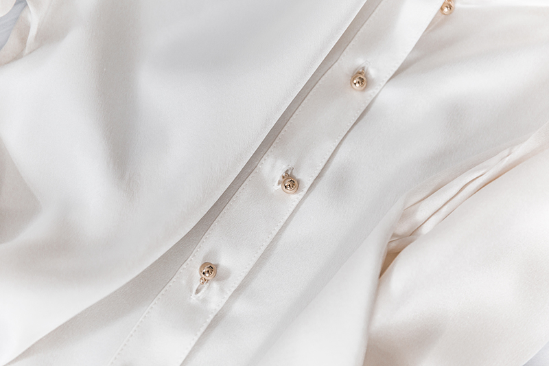 closeup of ravella silk blouse